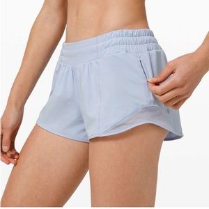 Lululemon Hotty Hot Low-Rise Lined Short 2.5” size 4 blue linen